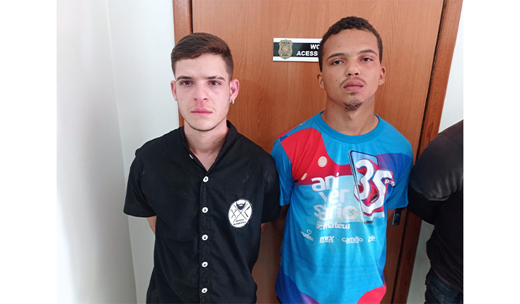 Jovens são flagrados com mochila com droga na Nova Carajás