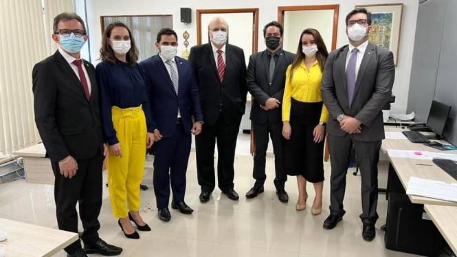 Procuradoria da Alepa recebe defensores públicos para tratar de assuntos institucionais