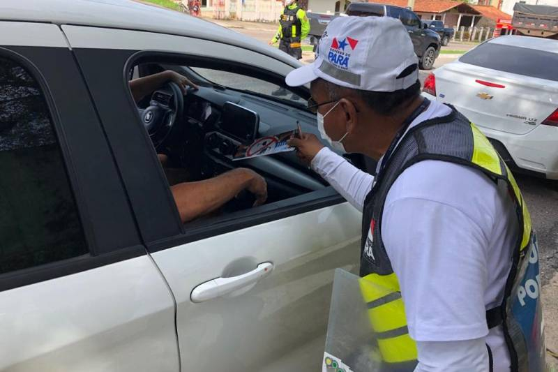 Equipe de educação do Detran alerta para fatores de risco e preamar em Salinópolis