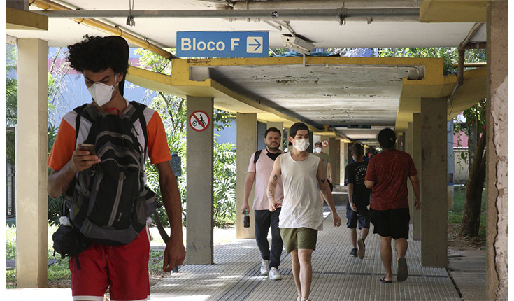 Capes disponibiliza 3.561 bolsas a 213 instituições de ensino superior