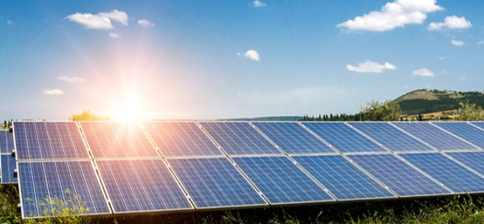 Órgãos estaduais investem em energia solar e reduzem gastos