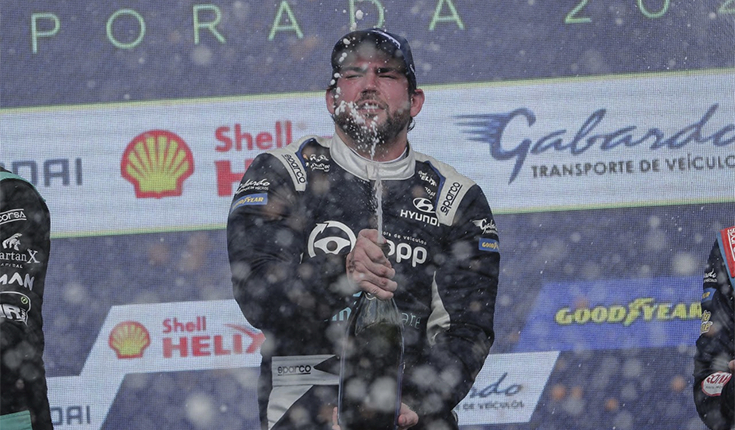 Vitória de tanque vazio. Ernani Kuhn varre o sábado no Velocitta