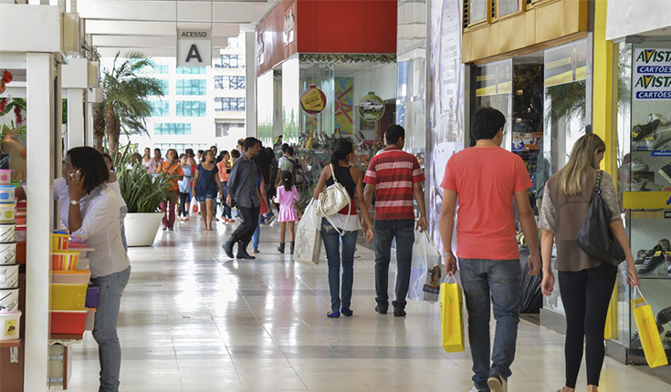 CNC projeta maior oferta de vagas temporárias desde o Natal de 2013