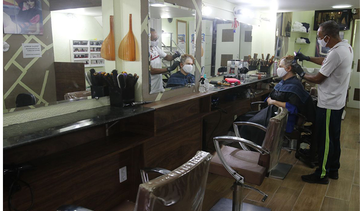 Confiança de serviços cede 1,5 ponto em dezembro