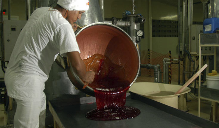 Produção industrial tem queda de 0,1% em novembro