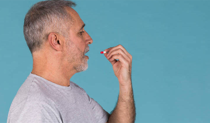 Uso de antibióticos depois dos 40 anos aumenta em quase 50% o risco de doenças intestinais