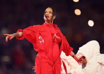 Rihanna usa remix de brasileiro no intervalo do Super Bowl