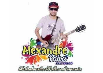 Alexandre Paiva fez a festa na domingueira de carnaval do Bloco Os Tesouras