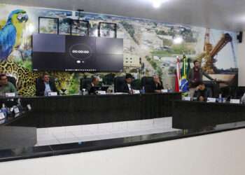 Vereadores aprovam seis indicações e reajuste salarial dos servidores do Executivo e do Legislativo.