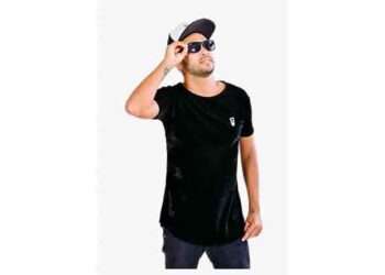 Alexandre Paiva agita o esquenta de carnaval da ABS club