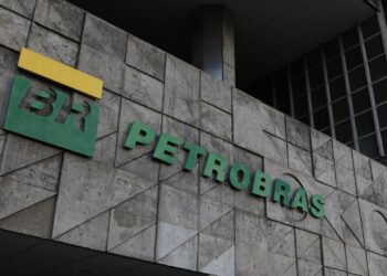 Petrobras aprova ajuste organizacional