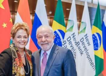 Lula destaca viés social do Banco dos Brics em posse de Dilma Rousseff