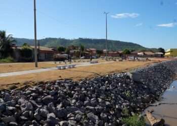 Prosap: moradores do Tropical e Vale do Sol acompanham obras do Parque Linear