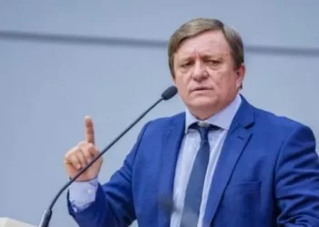 Prefeito Darci moderniza quadro de pessoal do município, com extinção e criação de novos cargos