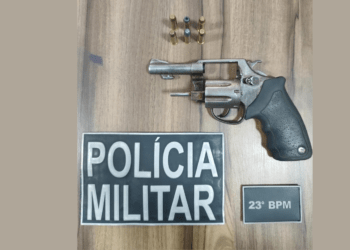 Homem é preso acusado de porte ilegal de arma de fogo