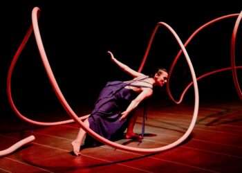 Canaã dos Carajás: Exposições “Tomie Dançante” e “Para além das margens” seguem abertas para visitação da comunidade