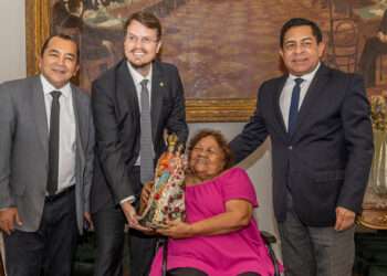 Pará: Alepa promoveu homenagem para Dona Onete após sua obra musical ser declarada patrimônio cultural do Estado