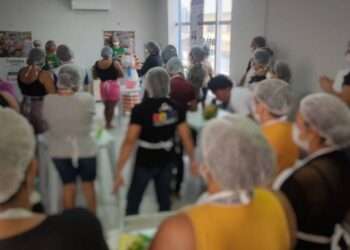 Pará: Mulheres superam desafios durante curso de alimentos na ParáPaz, em Ananindeua