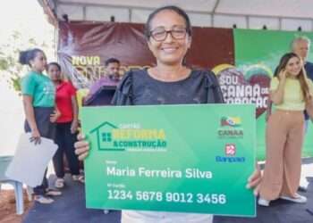 Canaã dos Carajás: Mais 35 famílias do Vale  recebem cartões para reforma e construção