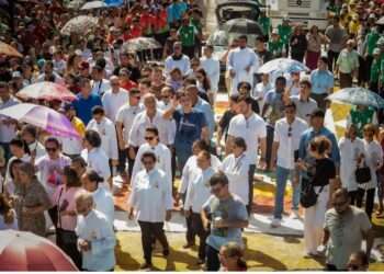 Pará: Tradição cultural e religiosa leva fiéis às ruas de Capanema para celebrar Corpus Christi