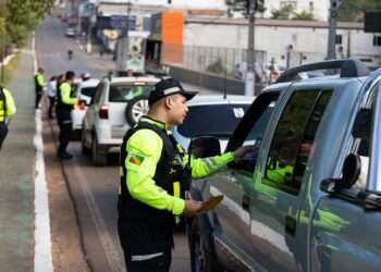 Segurança viária em foco: DMTT realiza blitz educativa