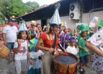 Cultura: Desfile ‘Deixa eu Brincar’ encerra a Colônia de Férias Cultural da FCP, no Curro Velho