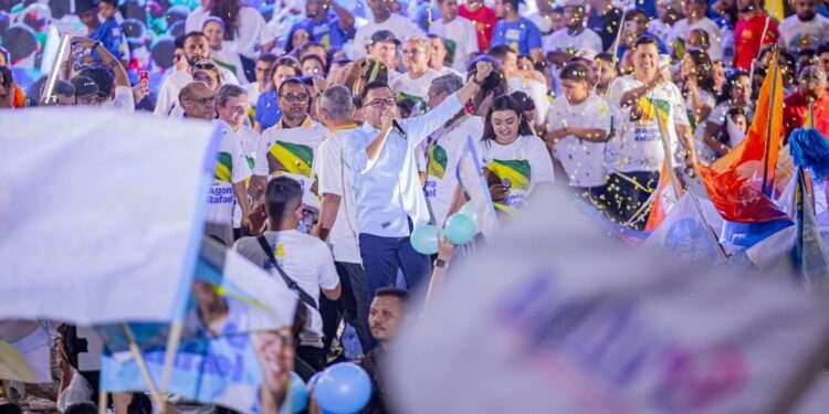 Convenção partidária em Parauapebas marca lançamento da candidatura de Rafael Ribeiro à prefeitura e de sua vice-prefeita, Adriana