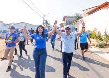 Moradores do Cidade Jardim, Minérios e Vila Nova recebem Rafael Ribeiro e apoiadores durante caminhada do 44