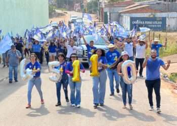 Vereador Josivaldo da Farmácia realiza caminhada em campanha de reeleição pelo Complexo Altamira
