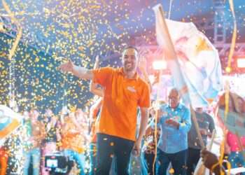 LIBERDADE: Aurélio Goiano reúne multidão em mais um comício de sua campanha