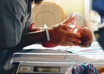 População brasileira começará a diminuir em 2042, diz IBGE