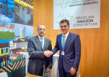 Governador do Pará oficializa cooperação entre Consórcio da Amazônia Legal e CNT