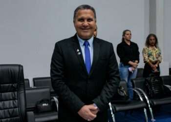 Vereadores solicitam informações de Secretarias Municipais