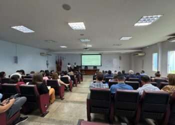 Staff do prefeito eleito Aurélio Goiano discute desafios da gestão pública.