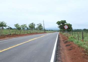 Moradores da VP-13 recebem 3,32 Km de asfalto do Programa Asfalto no Campo