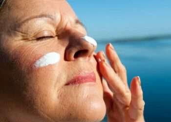 Dezembro: início do verão e alerta para o câncer de pele.