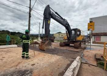 Ponte da rua Rio de Janeiro é temporariamente interditada para reparos