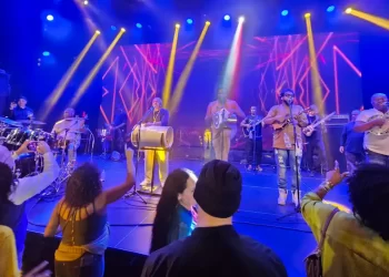 Fundo de Quintal leva música brasileira aos Estados Unidos