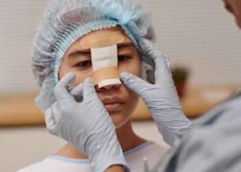 Geração Z impulsiona boom da estética minimamente invasiva e redesenha padrões de beleza