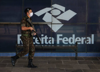 Megaoperação contra o PCC: entenda como ficam as novas regras da Receita para fintechs