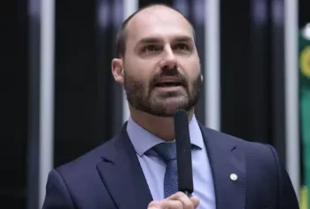 Conselho de Ética arquiva processo apresentado pelo PT pedindo a cassação de Eduardo Bolsonaro