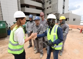 Vice-governadora Hana Ghassan visita obras do Hospital Materno-Infantil de Marabá, com entrega prevista para o início de 2026