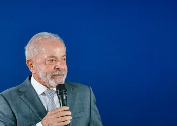 Lula veta PL da Dosimetria, que beneficia Bolsonaro, em evento do 8/1