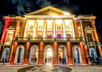 Theatro da Paz celebra 148 anos com programação gratuita