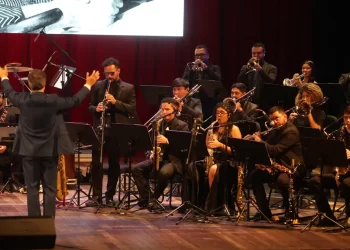 Amazônia Jazz Band celebra canções de Waldemar Henrique em espetáculo no Da Paz