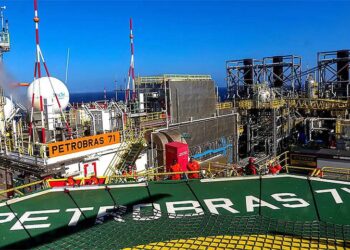 Produção de petróleo e gás em 2025 bate recorde histórico