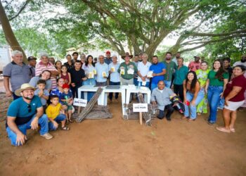 Produtores Canaenses recebem mudas com certificação de origem de cultivares desenvolvidas pela Embrapa
