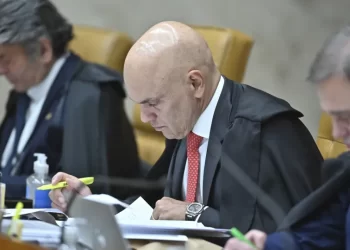 STF se reúne com cúpula do Congresso e fala em regra de transição sobre penduricalhos