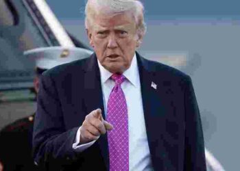 Homem é morto ao tentar entrar em resort de Trump