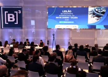 Ministro afirma que leilão do Galeão é um marco para o setor de turismo